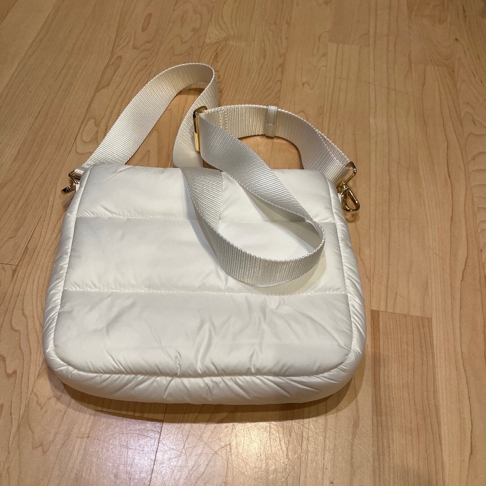 Puffer Cross body bag